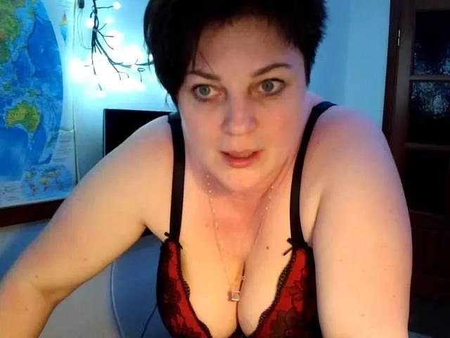 -alenyshka- on BongaCams 
