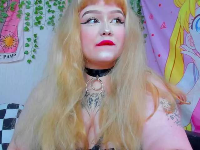 -CandyM1lky- on BongaCams 