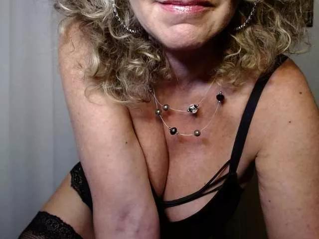 -PimentRouge- on BongaCams 
