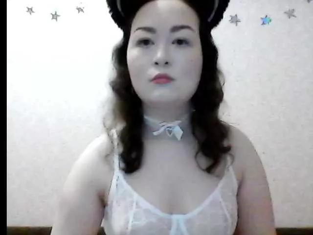 -tiny-nika- on BongaCams 