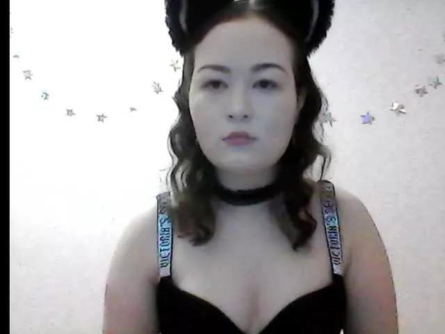 -tiny-nika- on BongaCams 