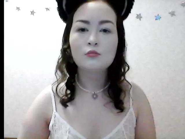 -tiny-nika- on BongaCams 