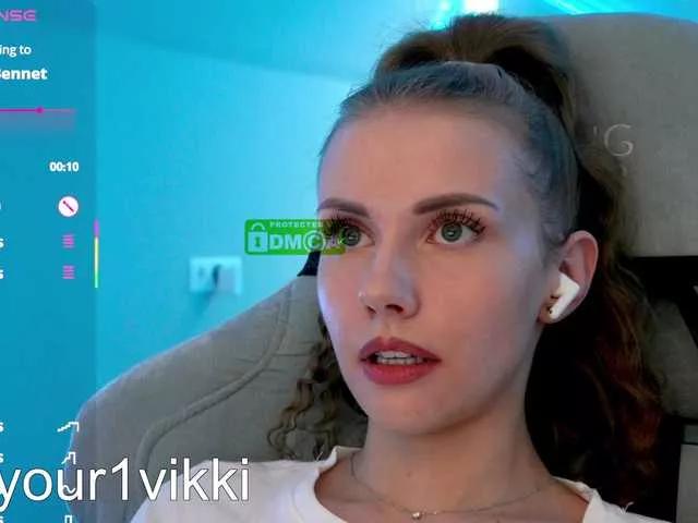 -VikkiL0vesCheese- on BongaCams 