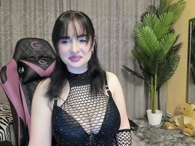 Adela27 on BongaCams 