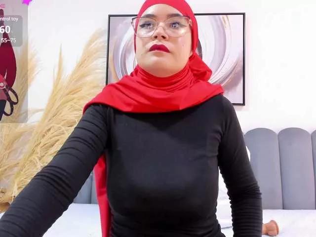 adiila on BongaCams 