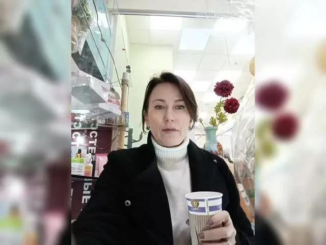 Agnes77 on BongaCams 