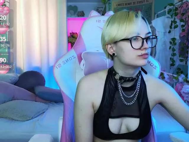 Akemi-Sora on BongaCams 