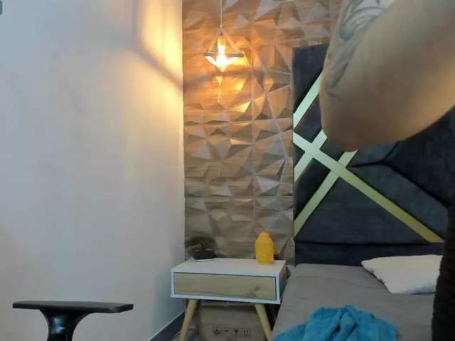 Alahia-Dangelo on BongaCams 