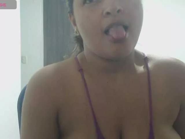 AlannaStephen on BongaCams 