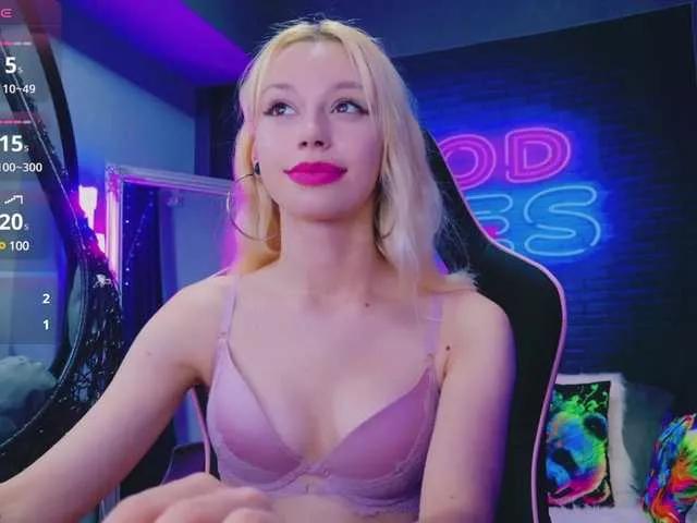 AlessiaCroft on BongaCams 