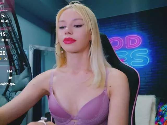 AlessiaCroft on BongaCams 