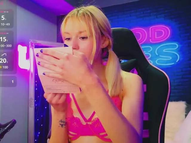 AlessiaCroft on BongaCams 