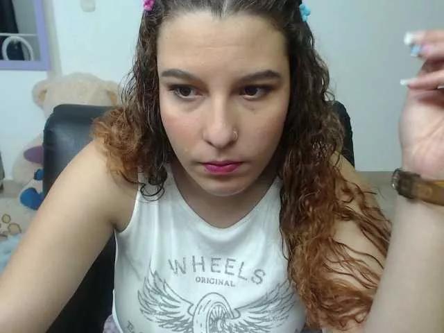 alexa-kiut on BongaCams 