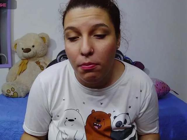 alexa-kiut on BongaCams 