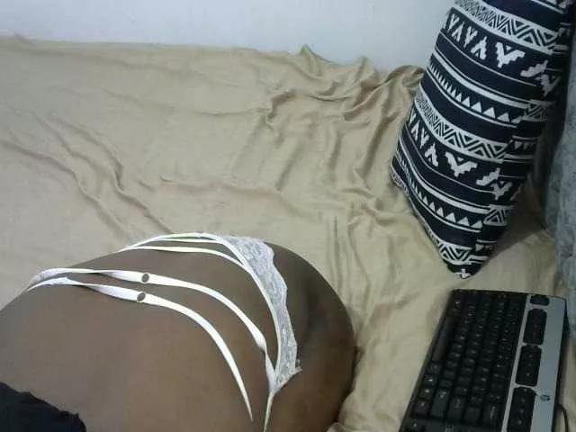 Alexa3909 on BongaCams 