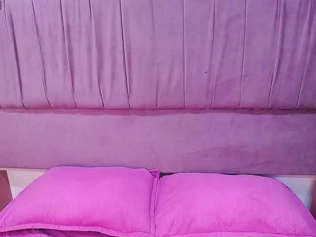 alicewatts on BongaCams 