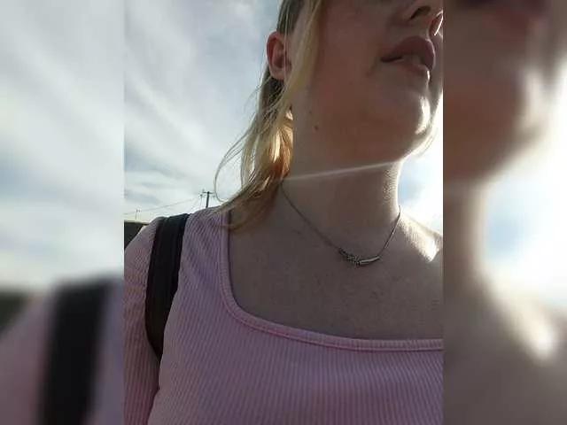 AliciaSvip on BongaCams 
