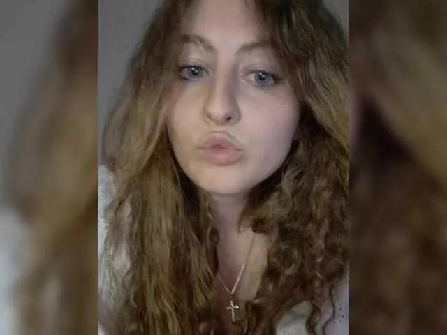 AlluringAura on BongaCams 