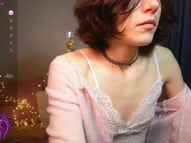 AllyAlice on BongaCams 