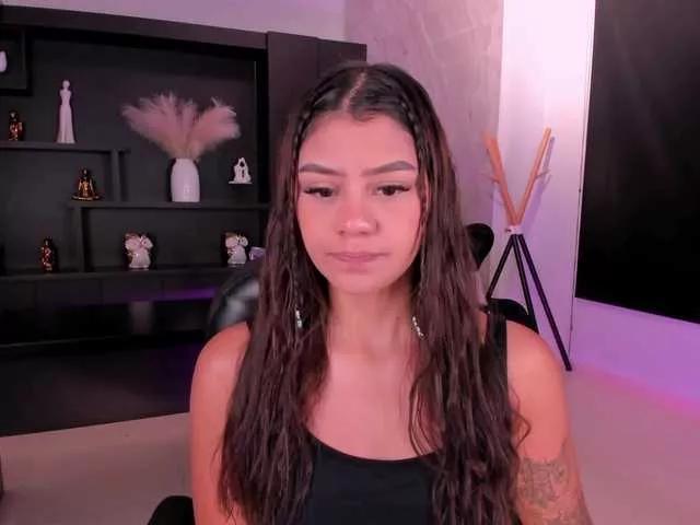 AllyJensen on BongaCams 