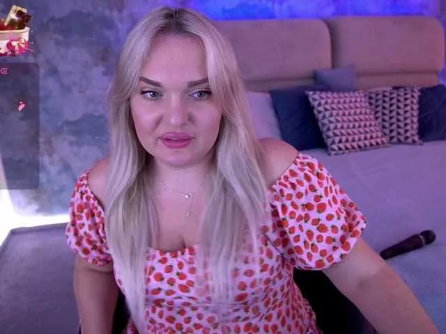 AmelyLoveme on BongaCams 