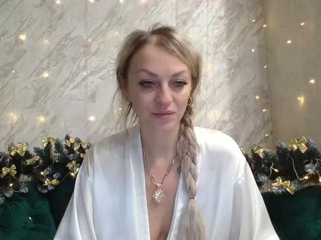 AngelX40 on BongaCams 