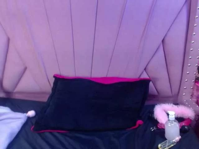 AngeyaPetite on BongaCams 