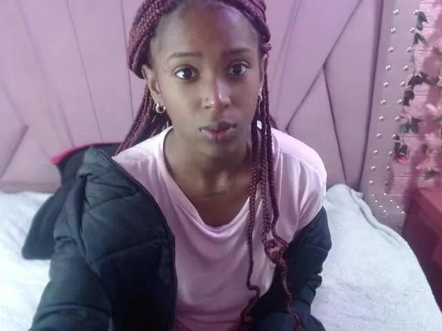 AngeyaPetite on BongaCams 