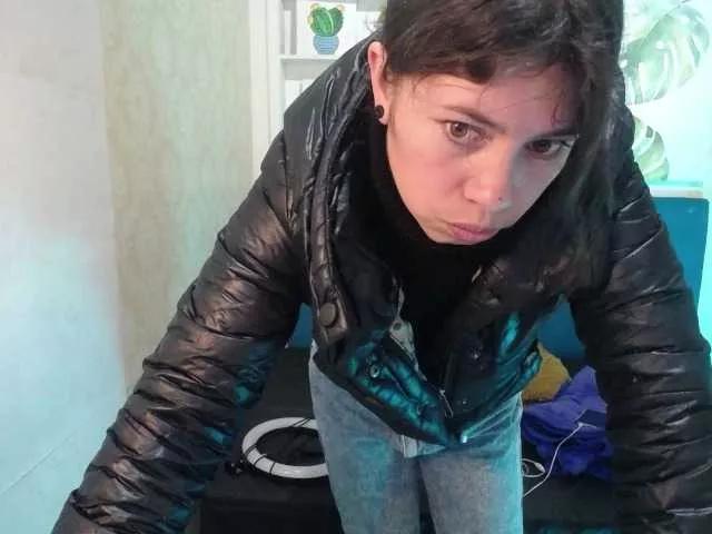 AnnaliOlsenX on BongaCams 
