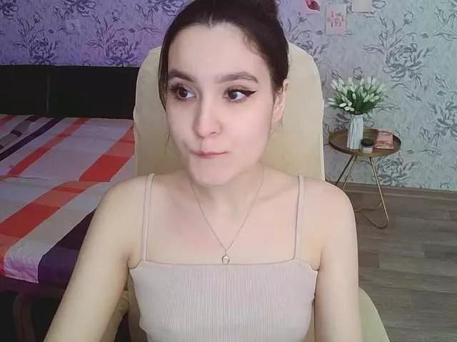 annie-fleur on BongaCams 
