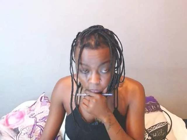 ARIESEMPRESSxXxX on BongaCams 