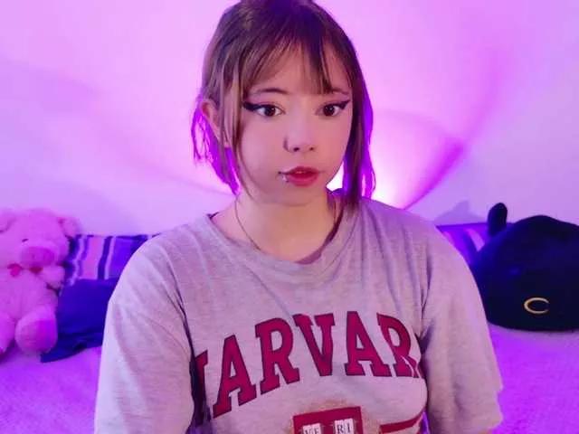 arieyaraa on BongaCams 
