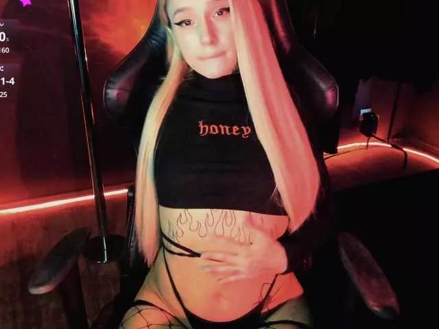 AshMila on BongaCams 