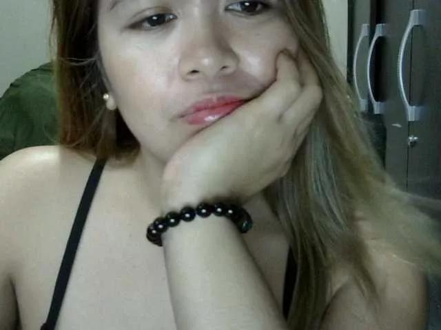 aubrey11 on BongaCams 