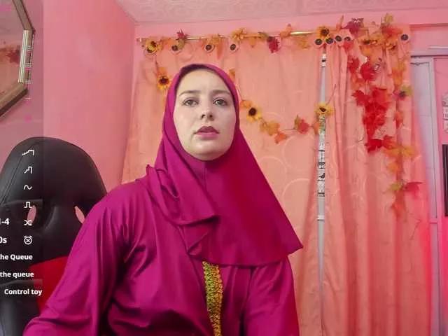 BadraSaadi on BongaCams 