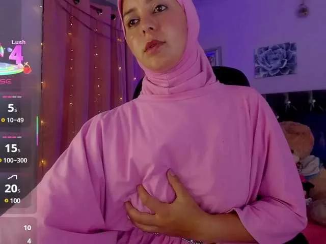 BadraSaadi on BongaCams 
