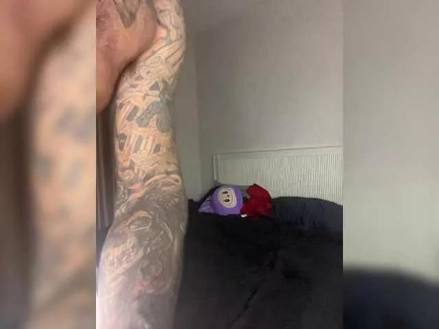 beastnbeauty on BongaCams 