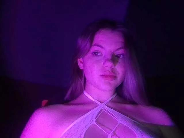 Bella-Betta on BongaCams 