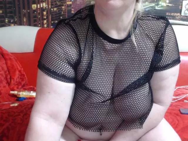 bellamaia on BongaCams 