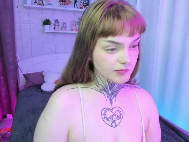 betty-moon on BongaCams 