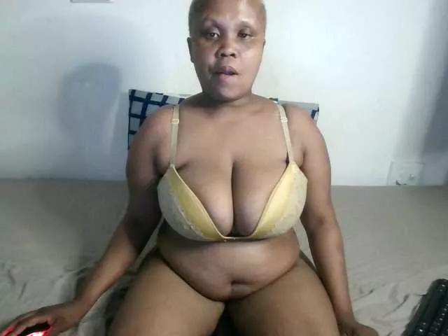 BIGTITTISXX on BongaCams 
