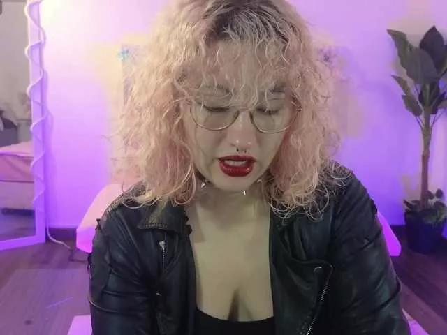 bjchela-tay on BongaCams 
