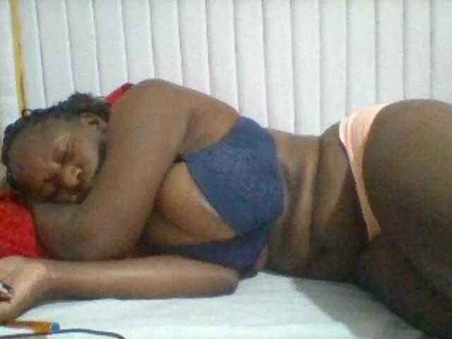 BoobieQueen on BongaCams 