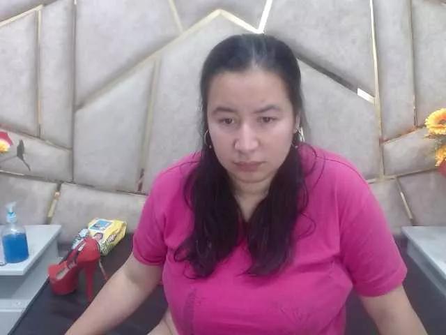 BulmaPrinces on BongaCams 