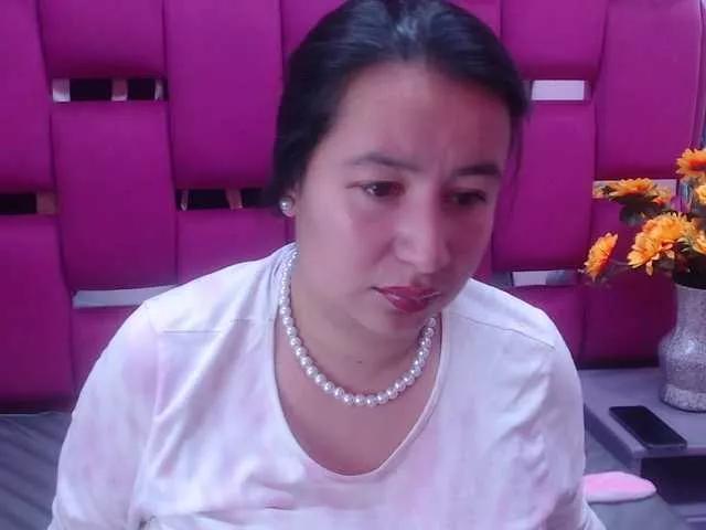 BulmaPrinces on BongaCams 