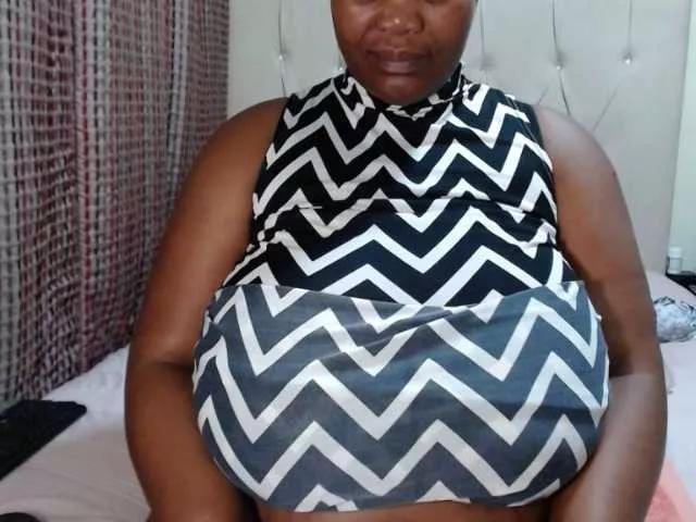 BustyBabeX on BongaCams 