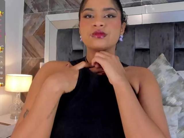 Camilafoox on BongaCams 