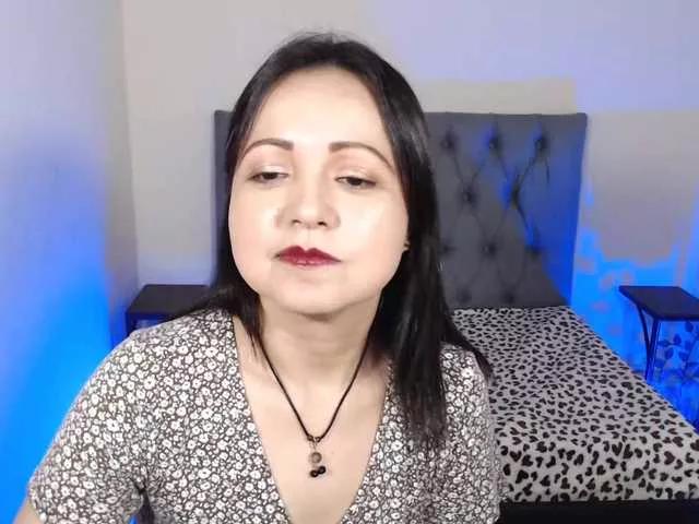 Carlin1511 on BongaCams 