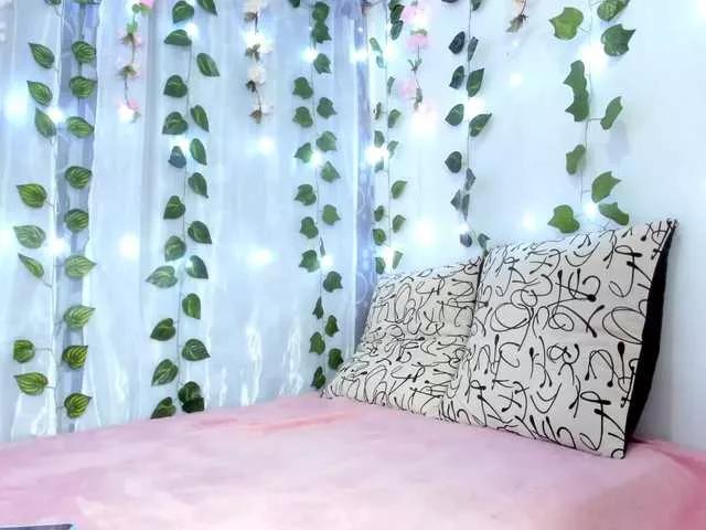 carolaine94 on BongaCams 
