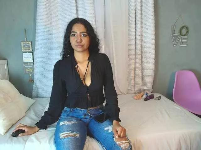 cataleya-canela on BongaCams 